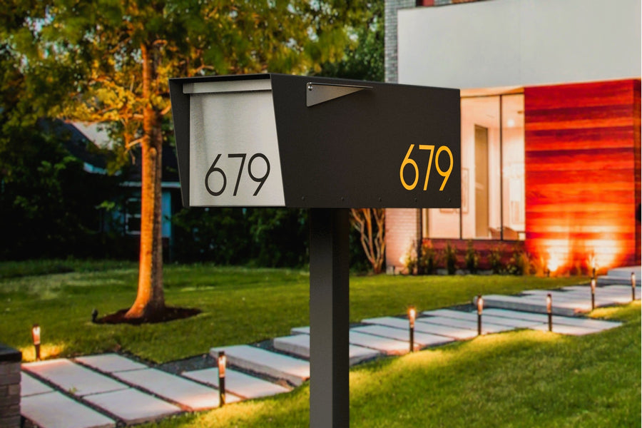 Anthony - Modern Aluminum Post Mounted Mailbox by Vsons Design#color_black